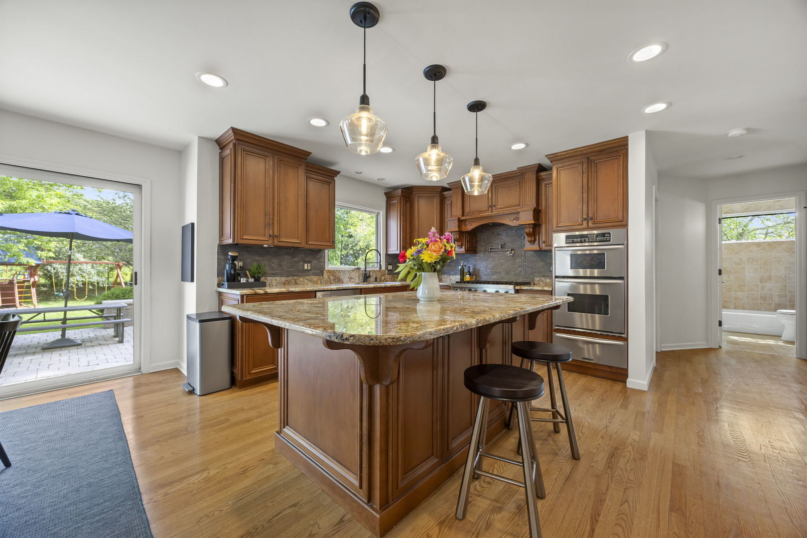 1007 Book Court Naperville, IL 60540 - Photo 3 of 38