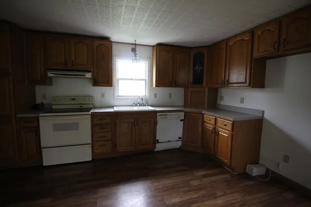 $145,000 | 14415 Huron Street, Taylor, MI 48180