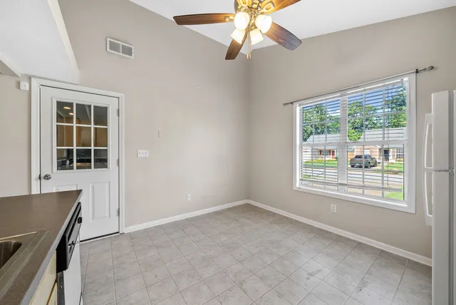 $1,300 | 529 Southwind Drive, Hopkinsville, KY 42240