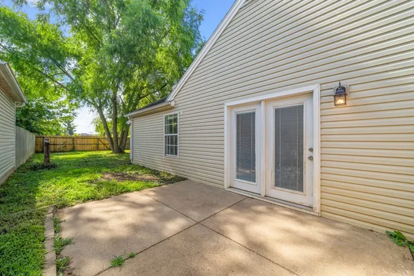 $1,300 | 529 Southwind Drive, Hopkinsville, KY 42240