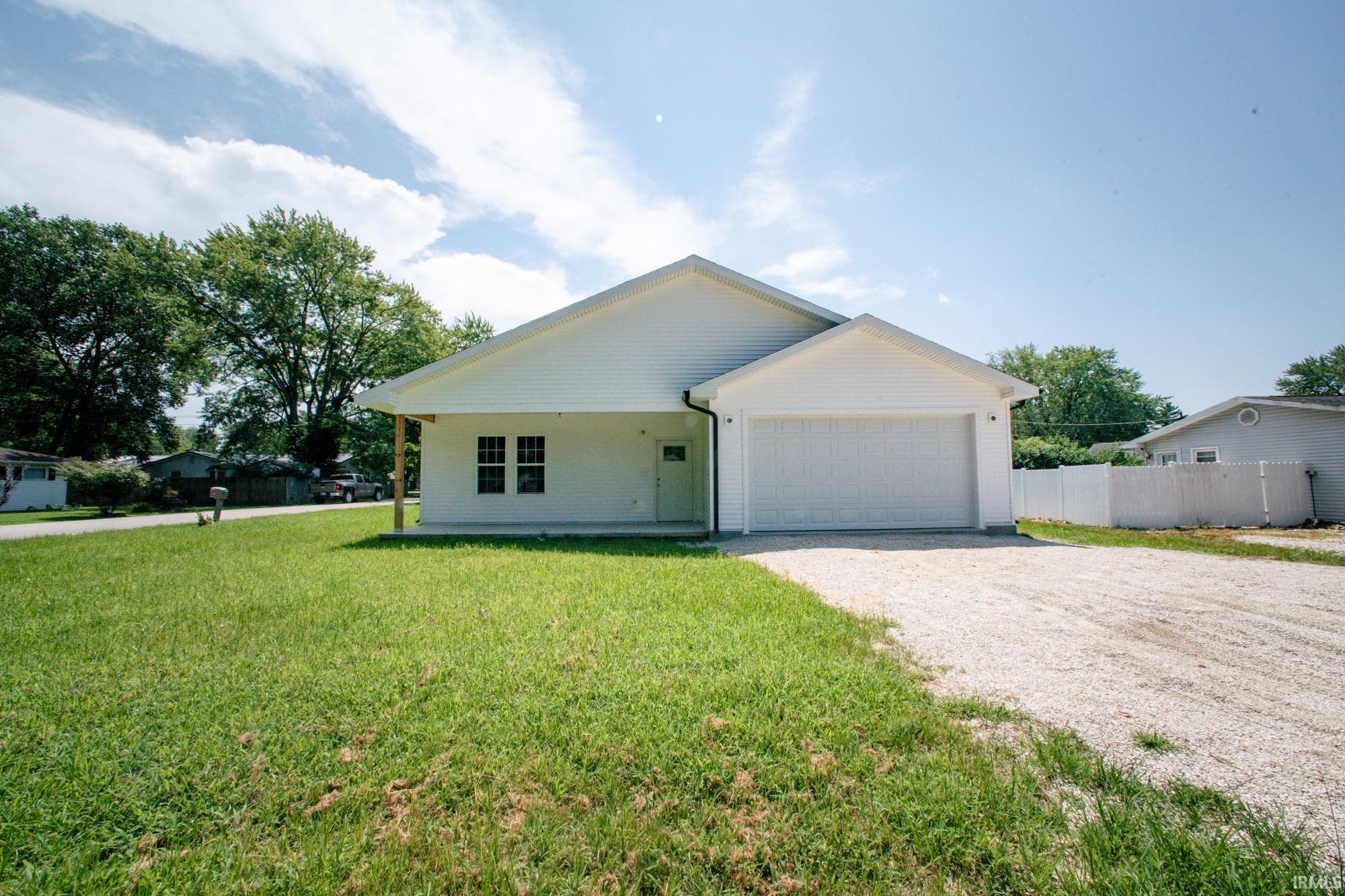 201 Roland Street Vincennes, IN 47591 - Photo 1 of 34
