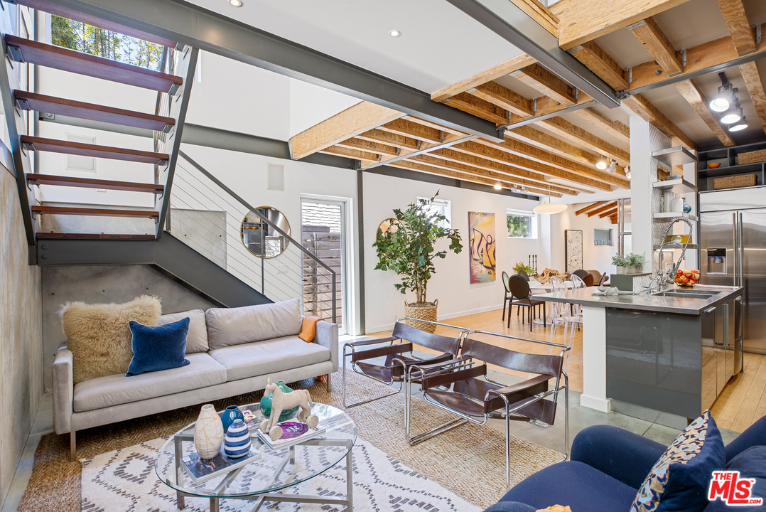 8360 Ridpath Drive Los Angeles, CA 90046 - Photo 1 of 33 Gallery Image 1