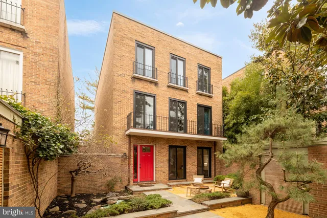 $2,600,000 | 3541 Ordway Street Northwest, Washington, DC 20016