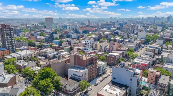 $3,675 | 444 Graham Avenue, Unit 3D | Williamsburg