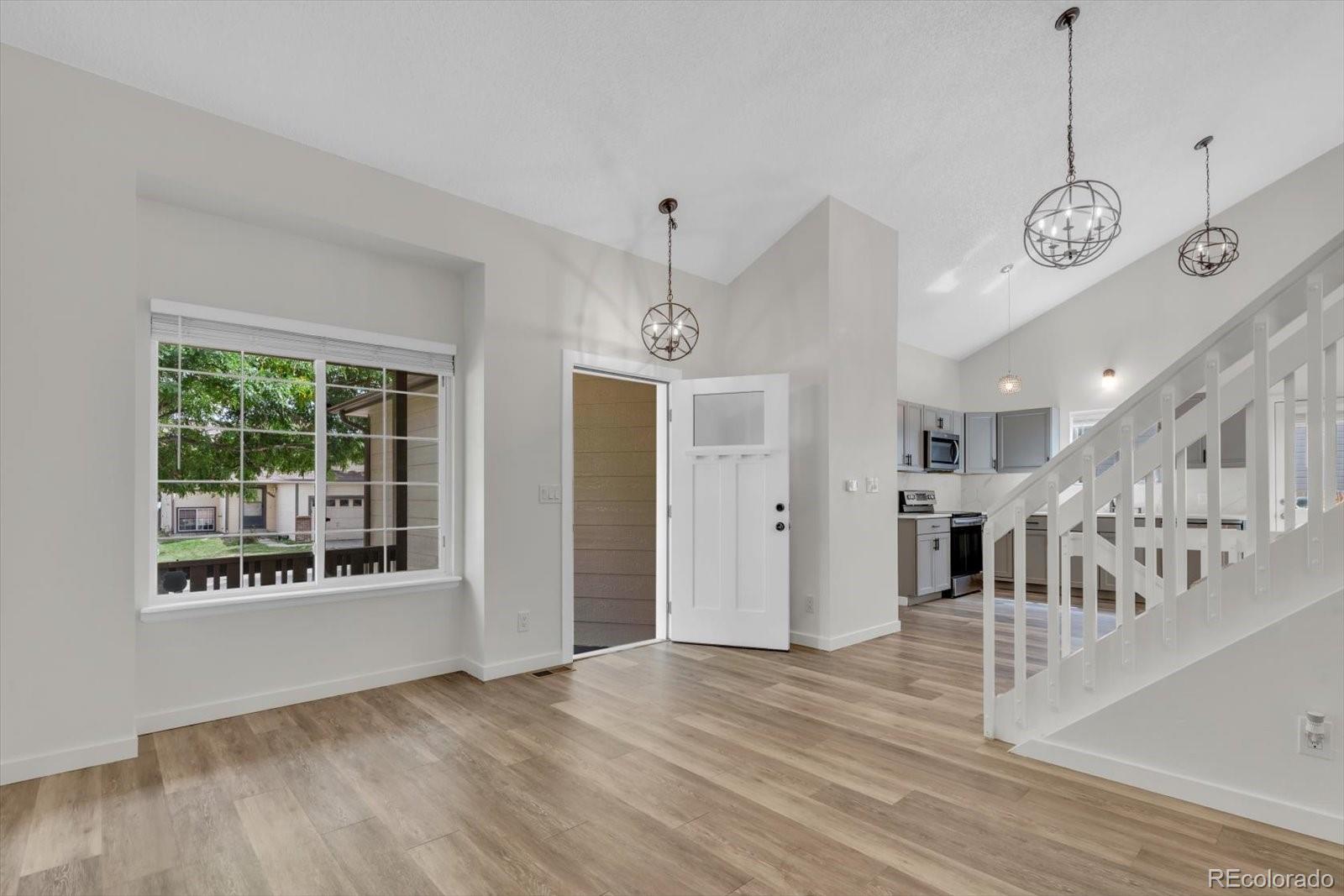 10041 Raritan Way Thornton, CO 80260 - Photo 6 of 26 Gallery Image 6