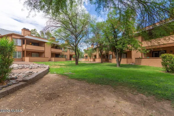 $995 | 1668 West Park Wood Lane, Tucson, AZ 85746