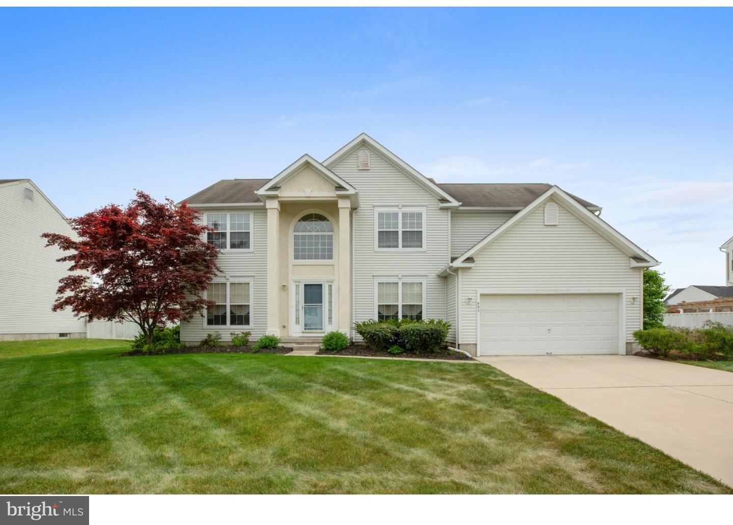 982 Honeysuckle Road Williamstown, NJ 08094 - Photo 1 of 25 Gallery Image 1