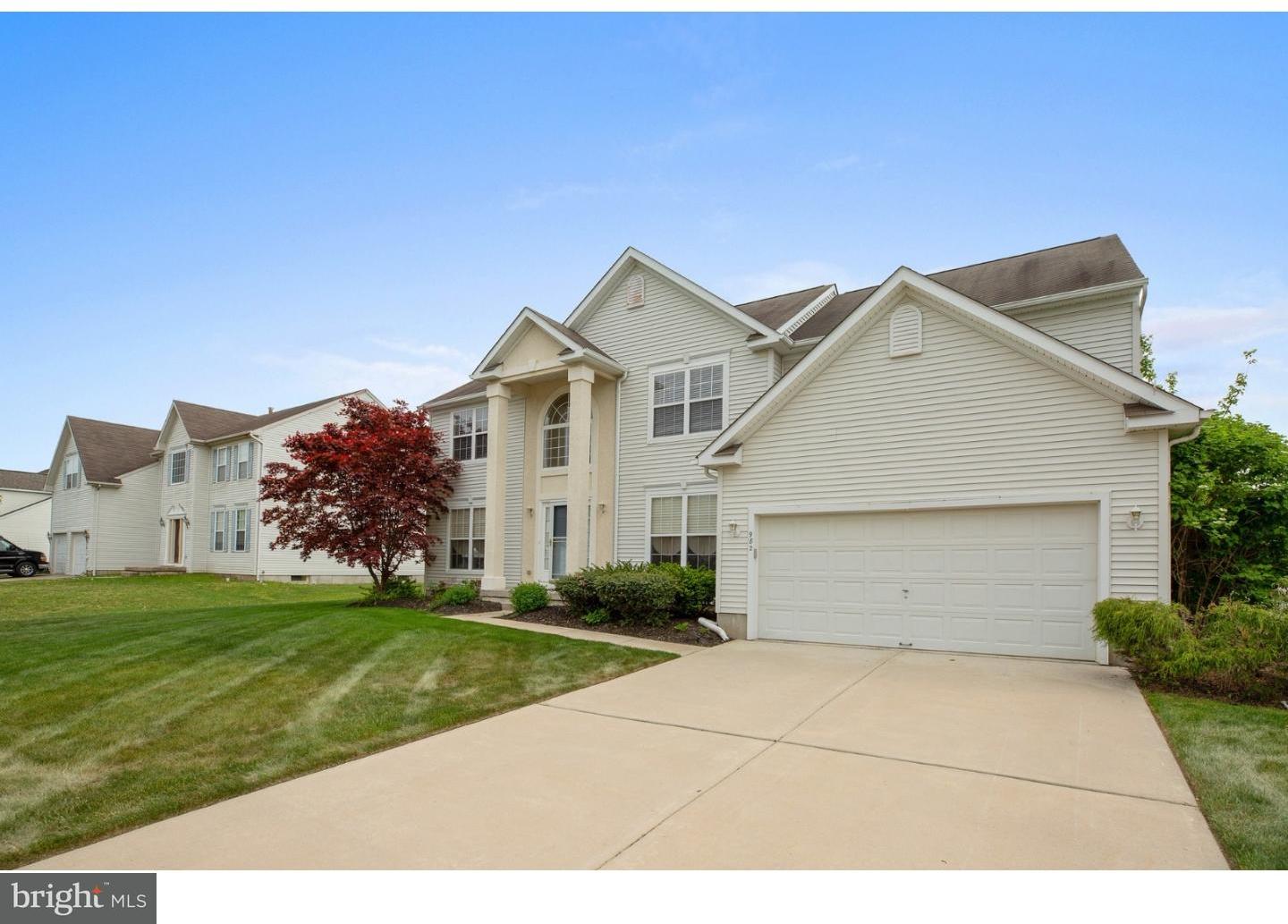 982 Honeysuckle Road Williamstown, NJ 08094 - Photo 2 of 25 Gallery Image 2