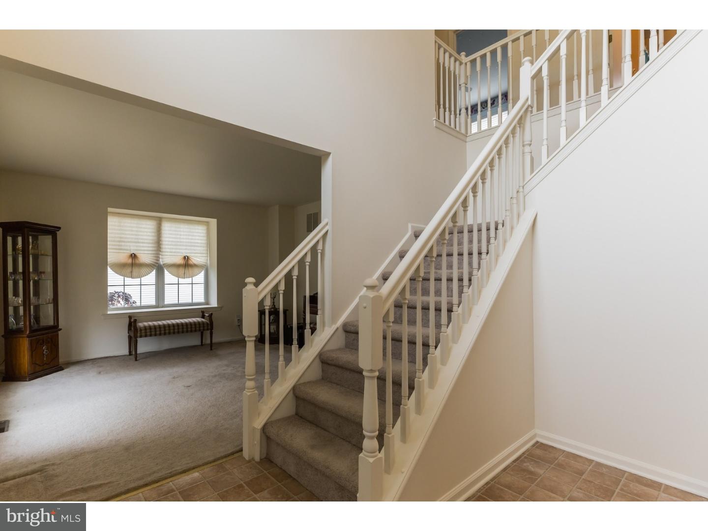 982 Honeysuckle Road Williamstown, NJ 08094 - Photo 3 of 25 Gallery Image 3