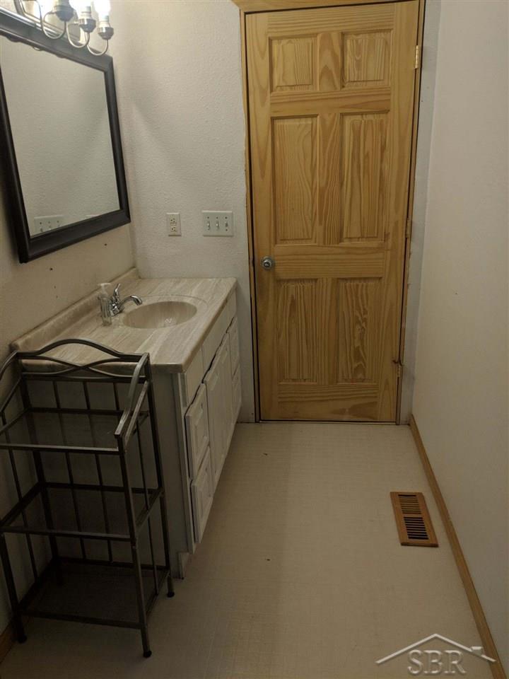 10503 North Linden Road Clio, MI 48420 - Photo 22 of 39 31367450-21.JPG