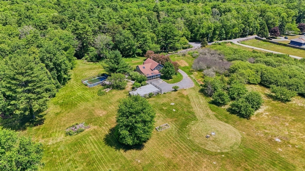 126 Lucy Little Road Dartmouth, MA 02747 - Photo 8 of 27