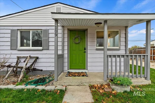 $230,000 | 109 East 8th Street North, Mountain Home, ID 83647