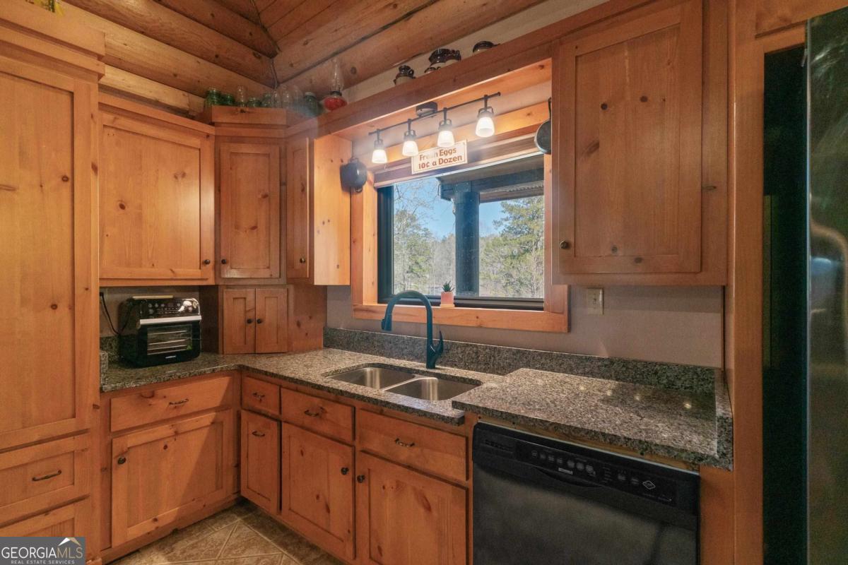 159 Dam Road Northeast Milledgeville, GA 31061 - Photo 7 of 36