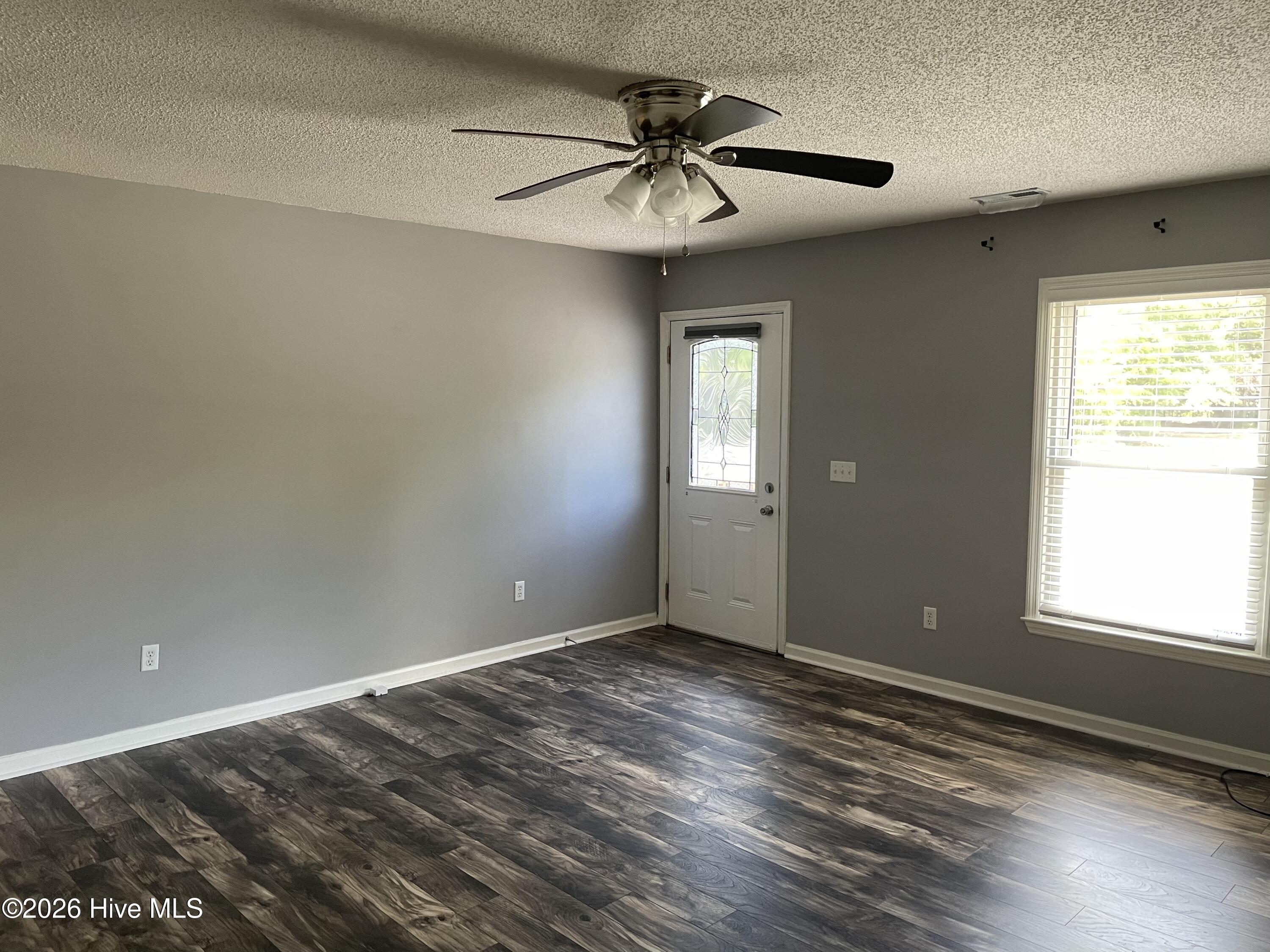 1136 Longleaf Road Southport, NC 28461 - Photo 5 of 43 L1136.5