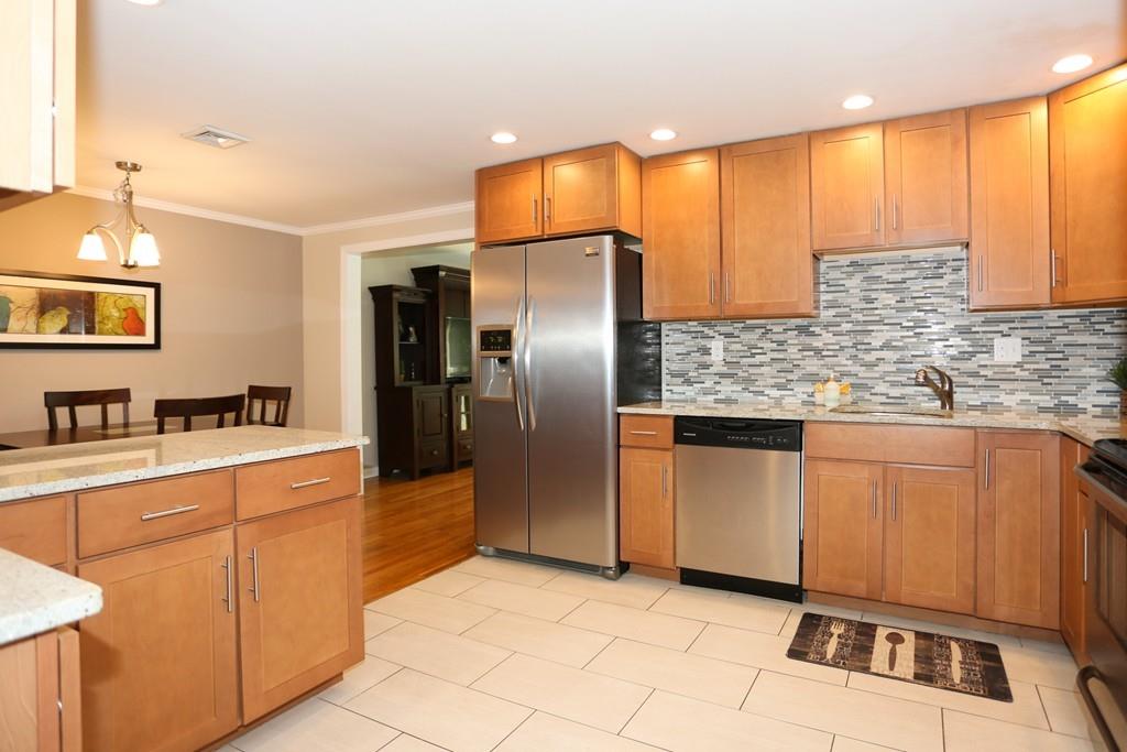 22 Longview Road Framingham, MA 01701 - Photo 8 of 37 Gallery Image 8