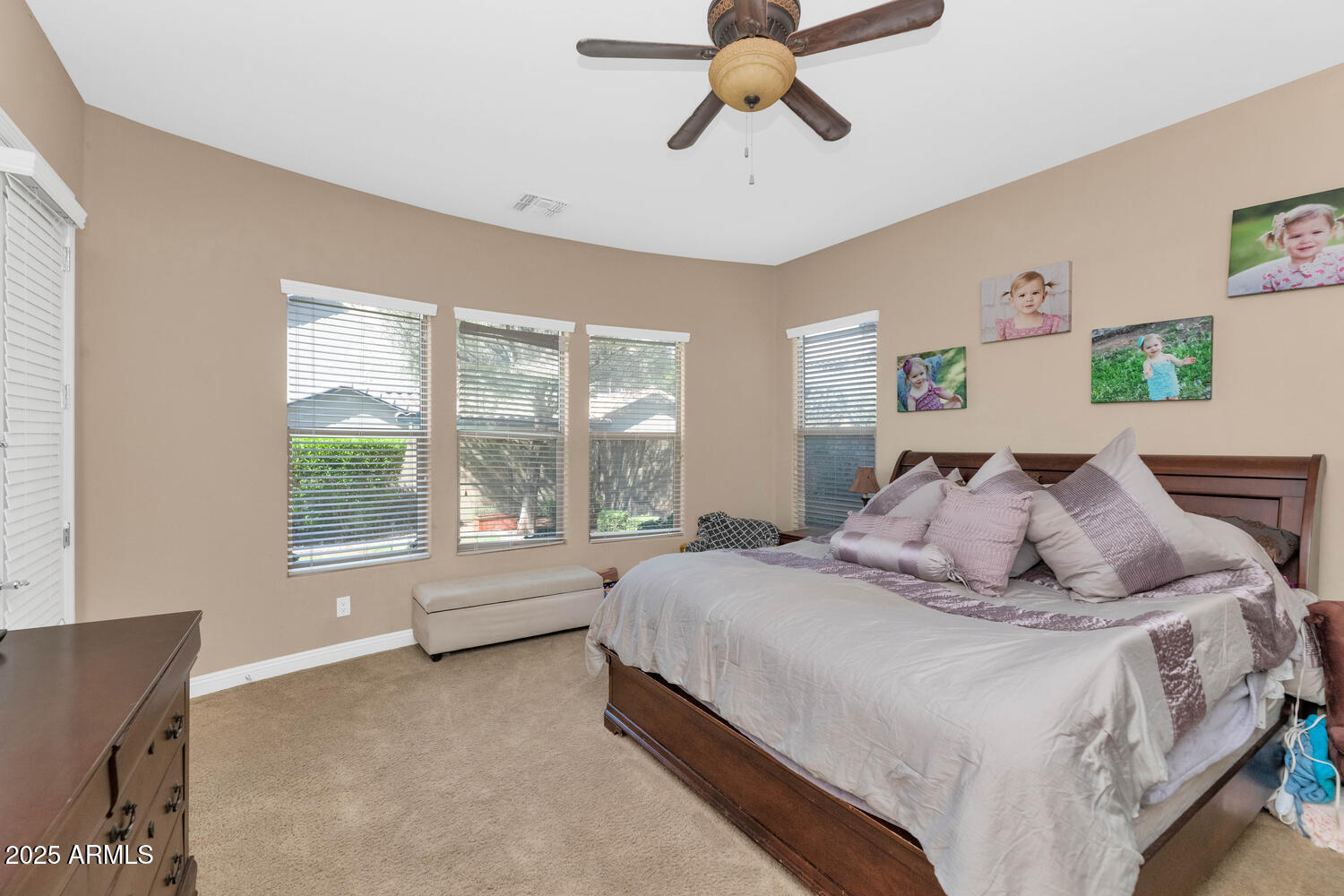 3923 East Rockingham Road Phoenix, AZ 85050 - Photo 13 of 36 3923 E Rockingham Rd-large-014-032-3923