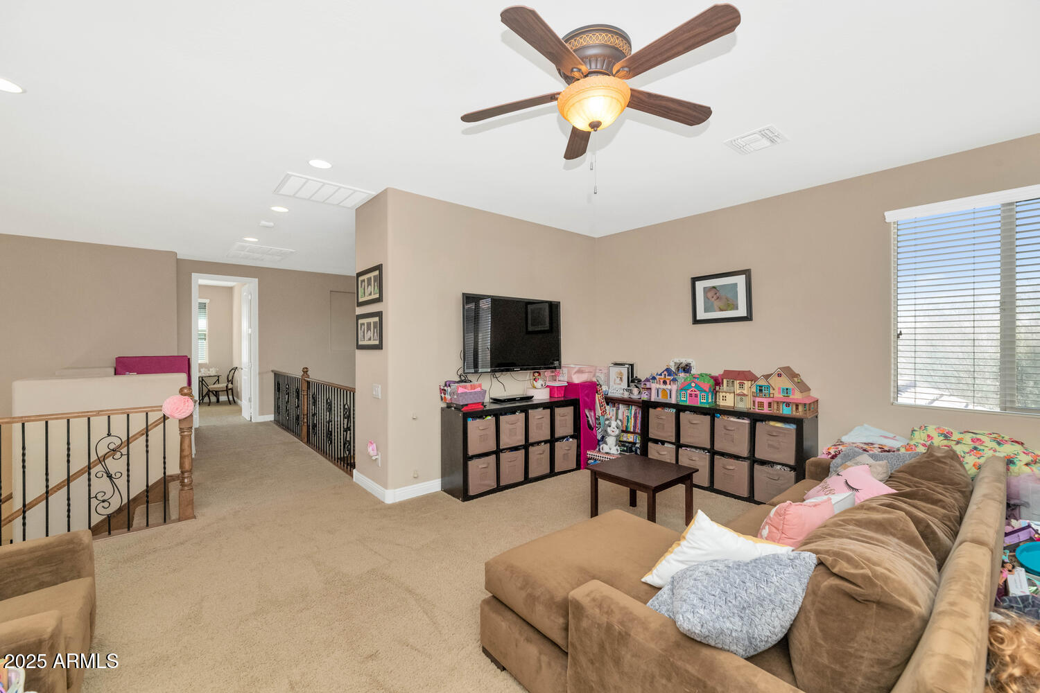 3923 East Rockingham Road Phoenix, AZ 85050 - Photo 17 of 36 3923 E Rockingham Rd-large-019-009-3923