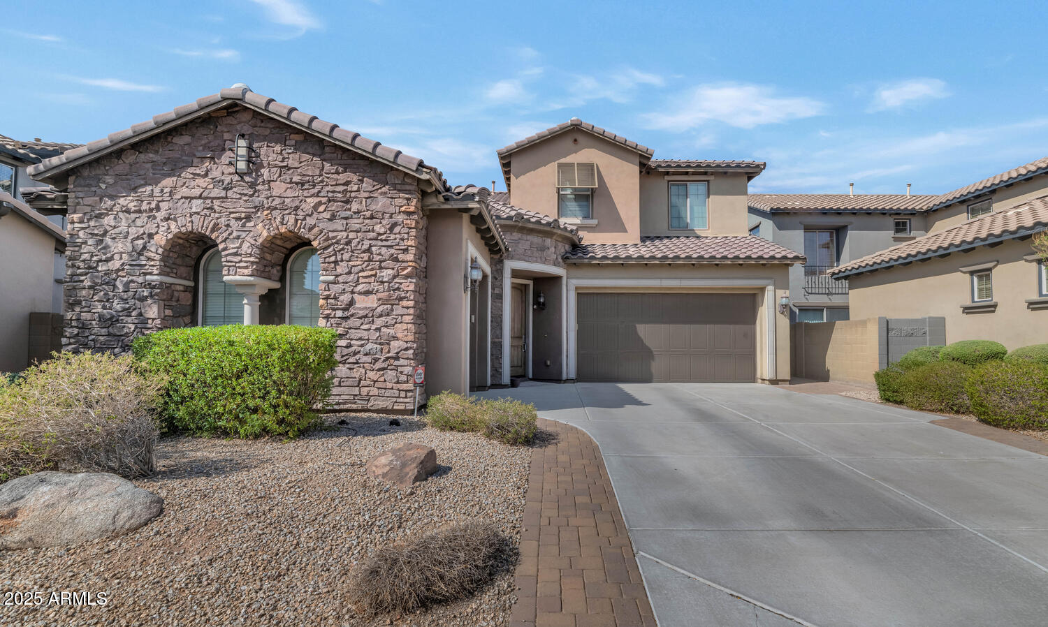 3923 East Rockingham Road Phoenix, AZ 85050 - Photo 3 of 36 3923 E Rockingham Rd-large-004-015-3923