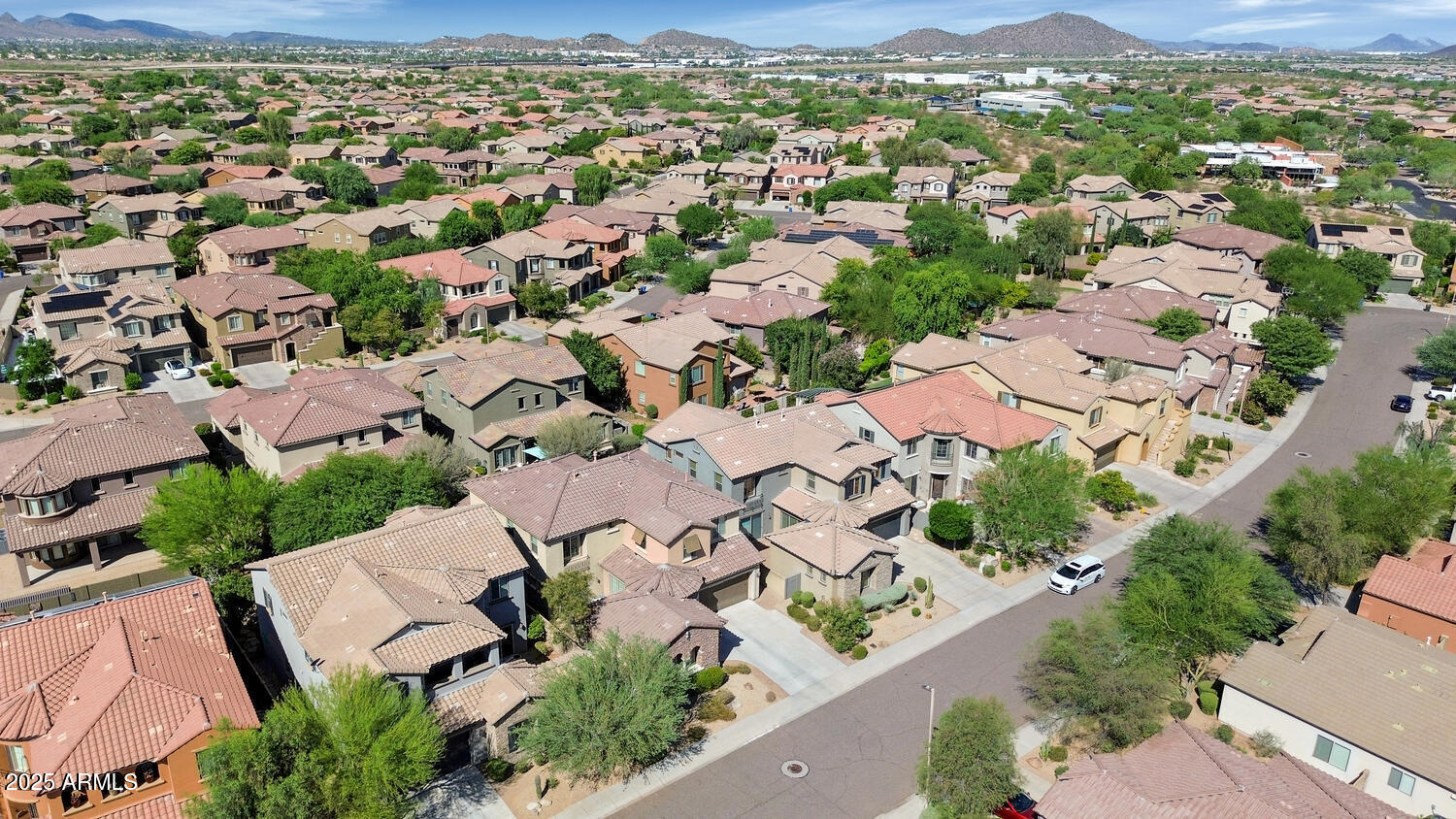 3923 East Rockingham Road Phoenix, AZ 85050 - Photo 4 of 36 3923 E Rockingham Rd-large-005-001-3923
