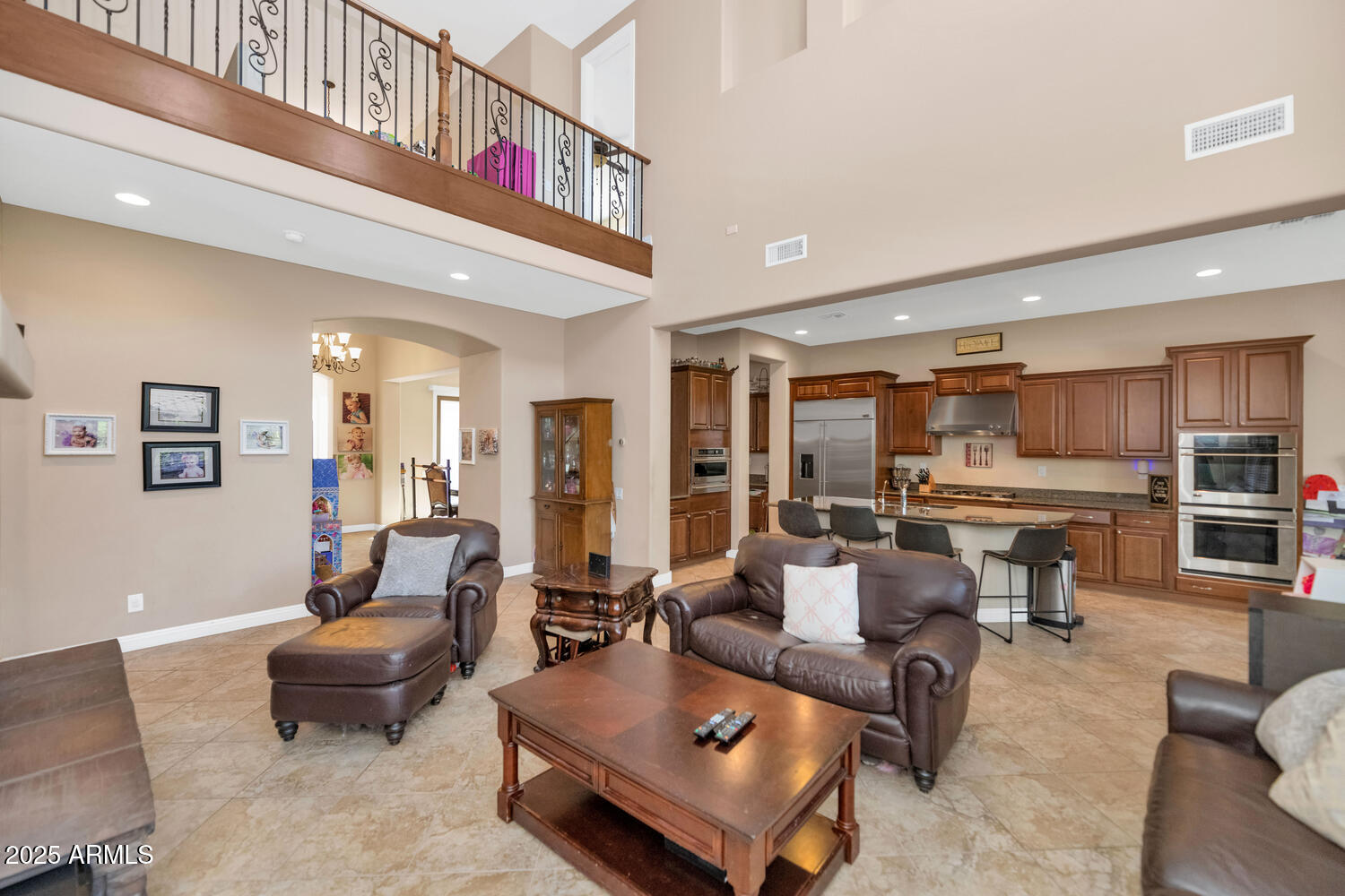 3923 East Rockingham Road Phoenix, AZ 85050 - Photo 5 of 36 3923 E Rockingham Rd-large-006-036-3923