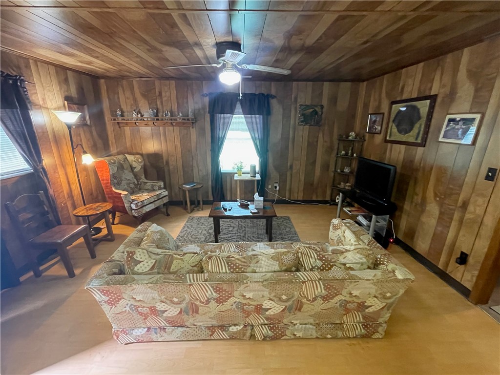 540 Jocassee Lake Road Salem, SC 29676 - Photo 21 of 47 Gallery Image 21