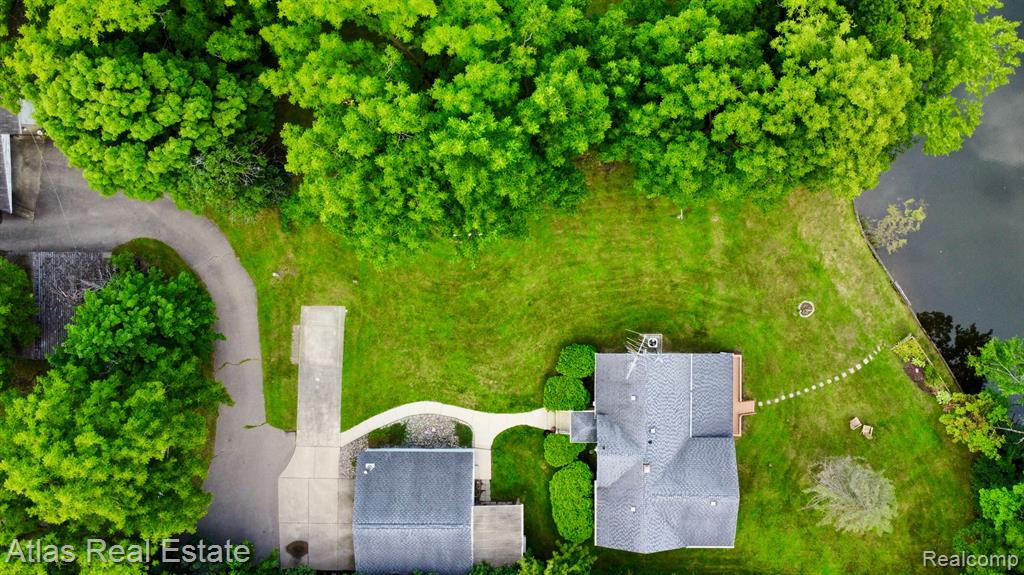 10264 Hegel Road Goodrich, MI 48438 - Photo 4 of 38