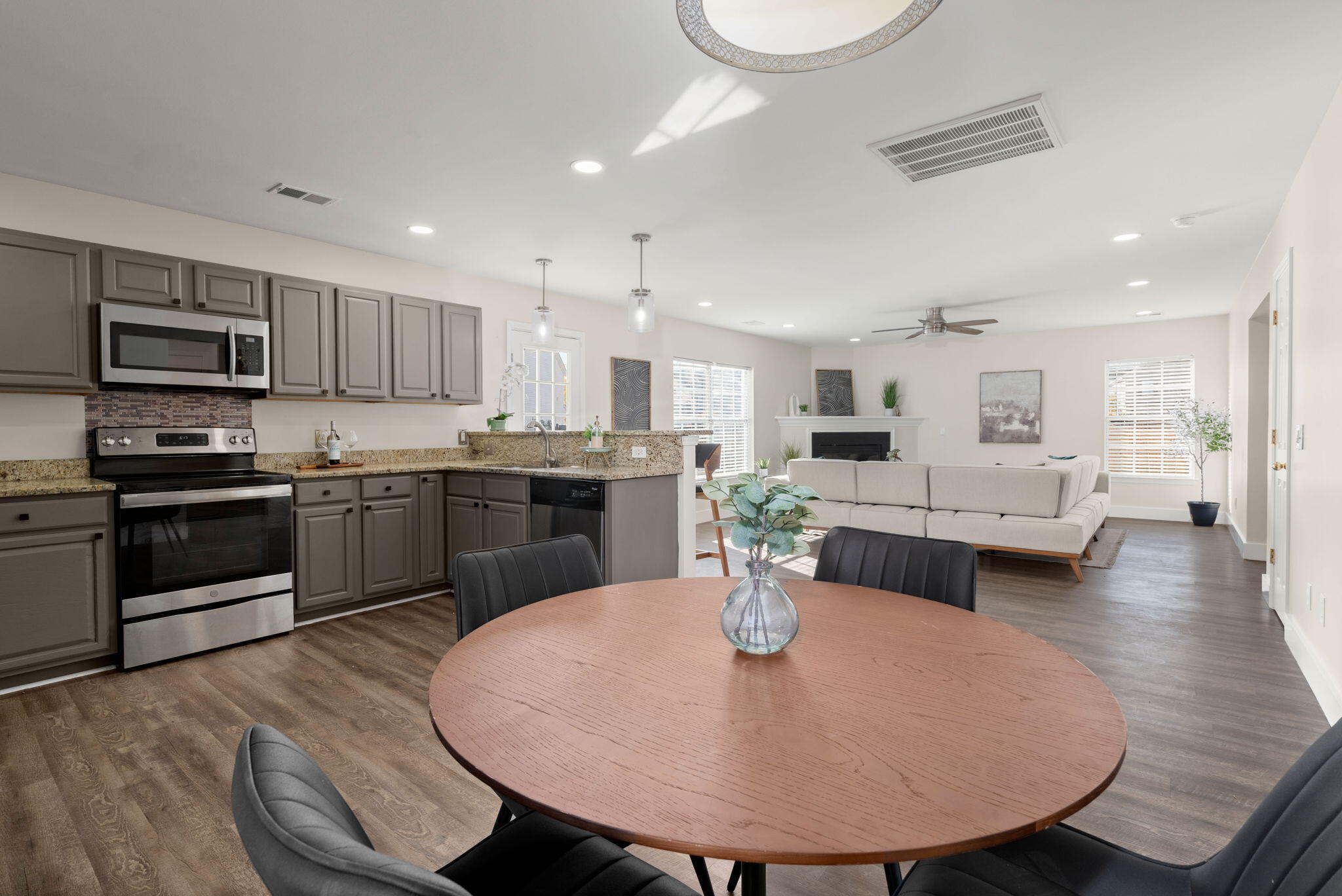 2033 Robin Wood Boulevard Moncks Corner, SC 29461 - Photo 21 of 39 25