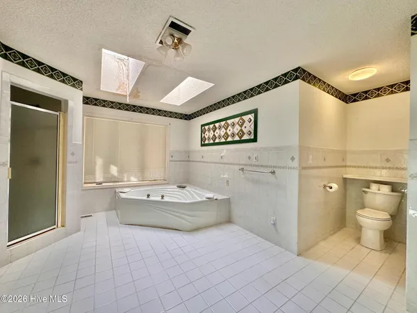 $499,900 | 152 Shady Oak Drive, Hertford, NC 27944