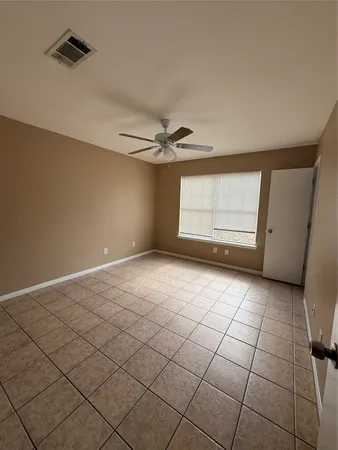 a view of a livingroom with window