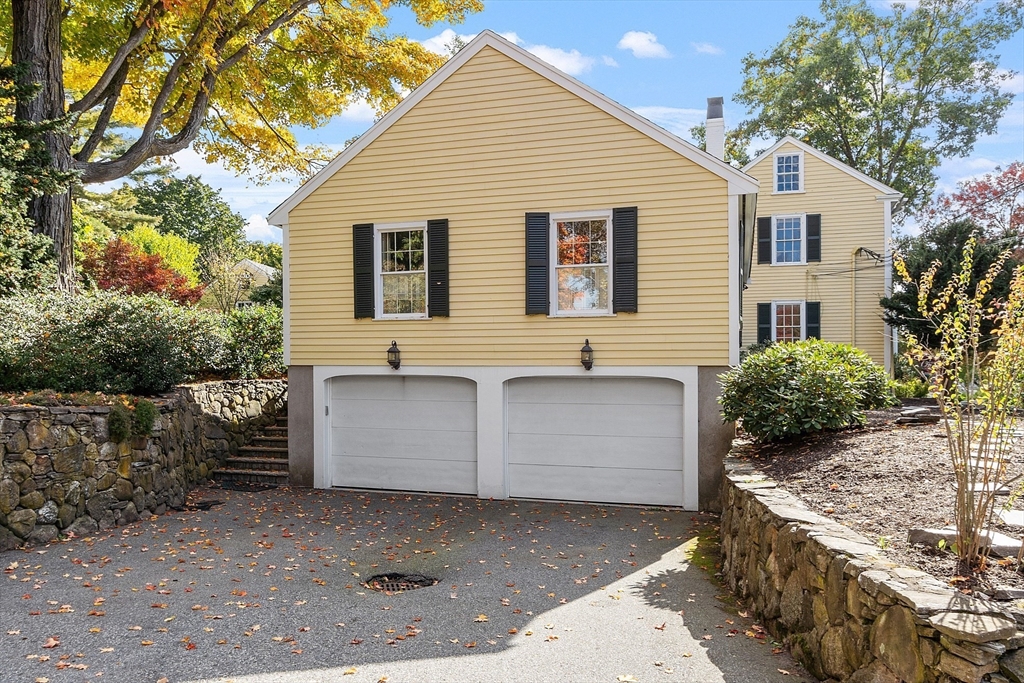 40 Lowell Road, Unit 40 Concord, MA 01742 - Photo 3 of 42 Gallery Image 3