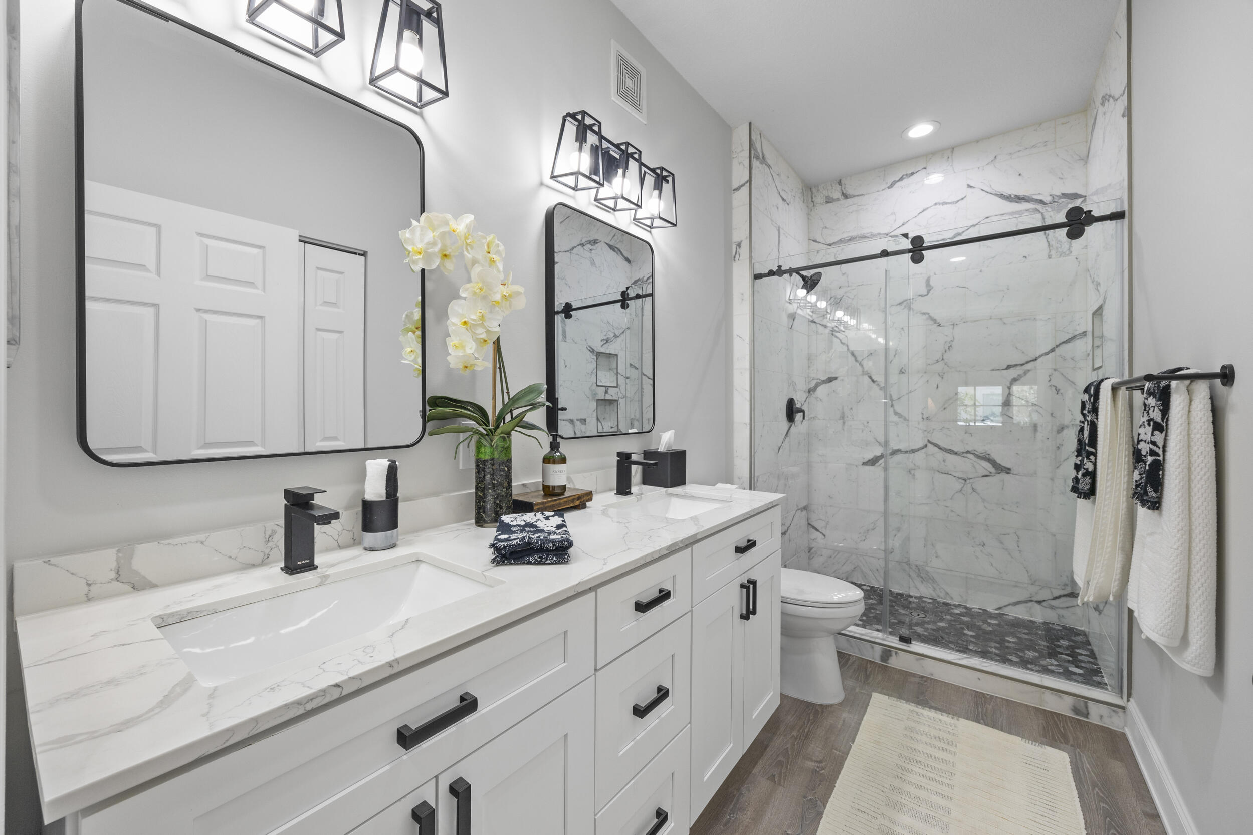 121 Seagrape Drive, Unit 101 Jupiter, FL 33458 - Photo 11 of 40 Primary Bathroom