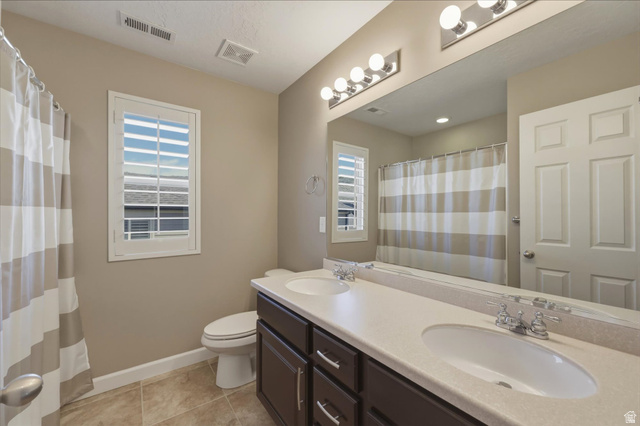 2087 Autumn Fields Lane Draper, UT 84020 - Photo 35 of 61 Upstairs Full Bath