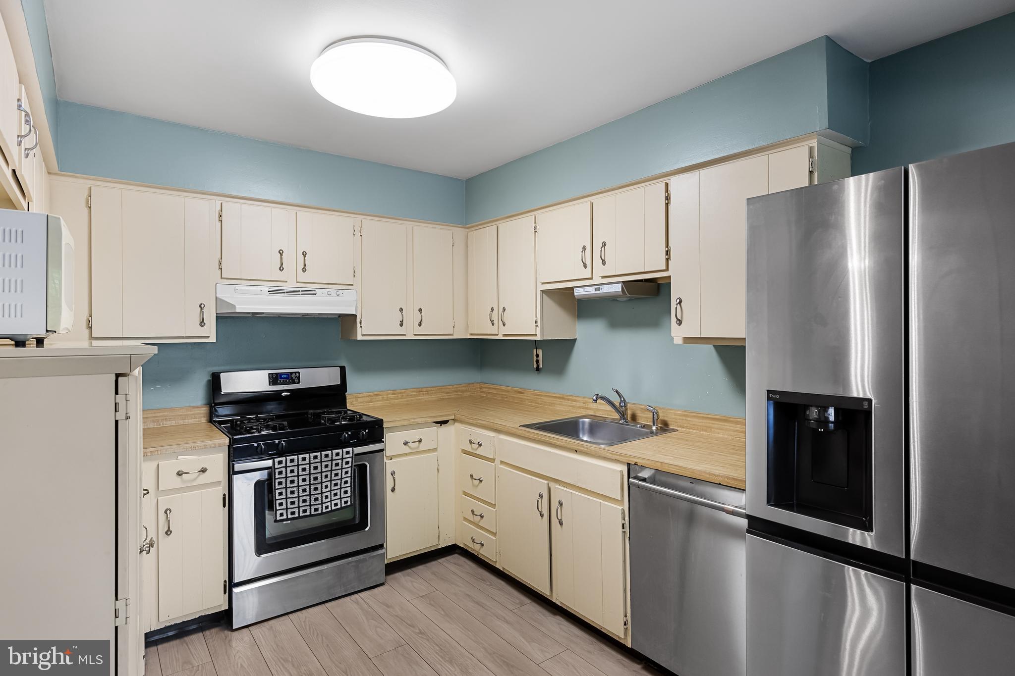 34 Edinburgh Road Blackwood, NJ 08012 - Photo 14 of 36