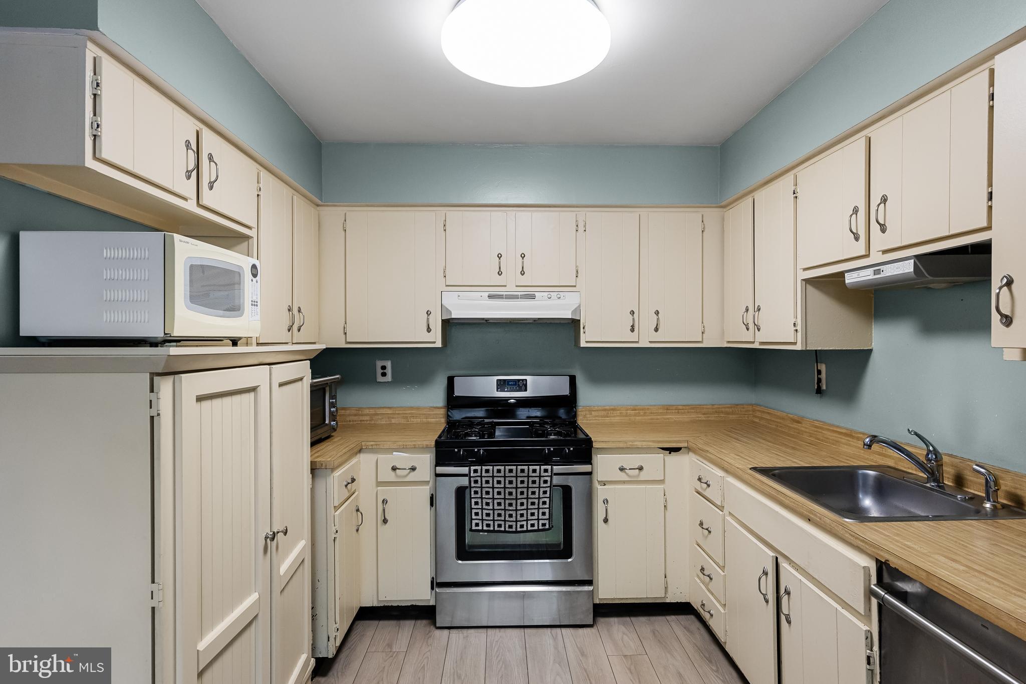 34 Edinburgh Road Blackwood, NJ 08012 - Photo 15 of 36