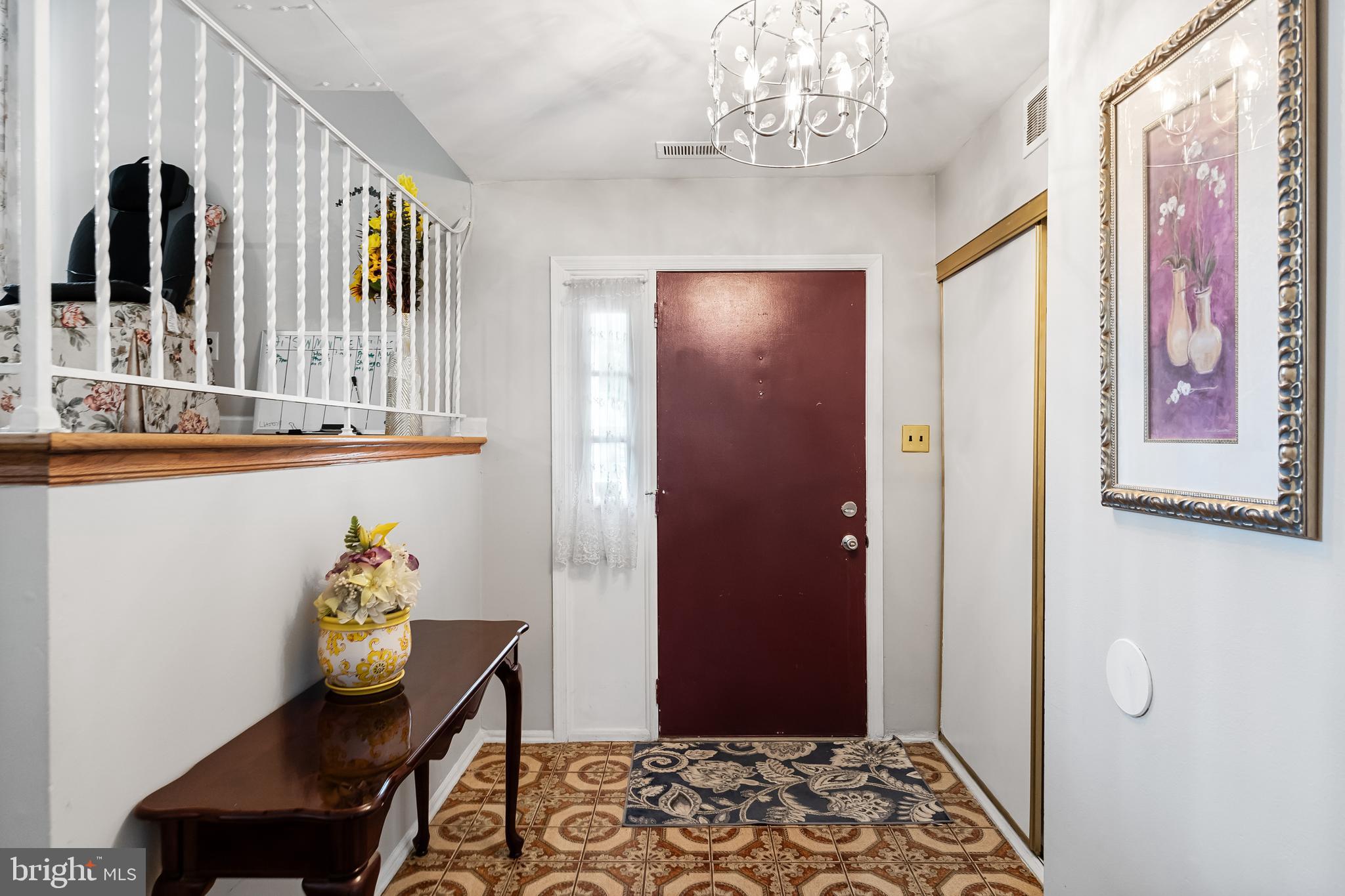 34 Edinburgh Road Blackwood, NJ 08012 - Photo 6 of 36