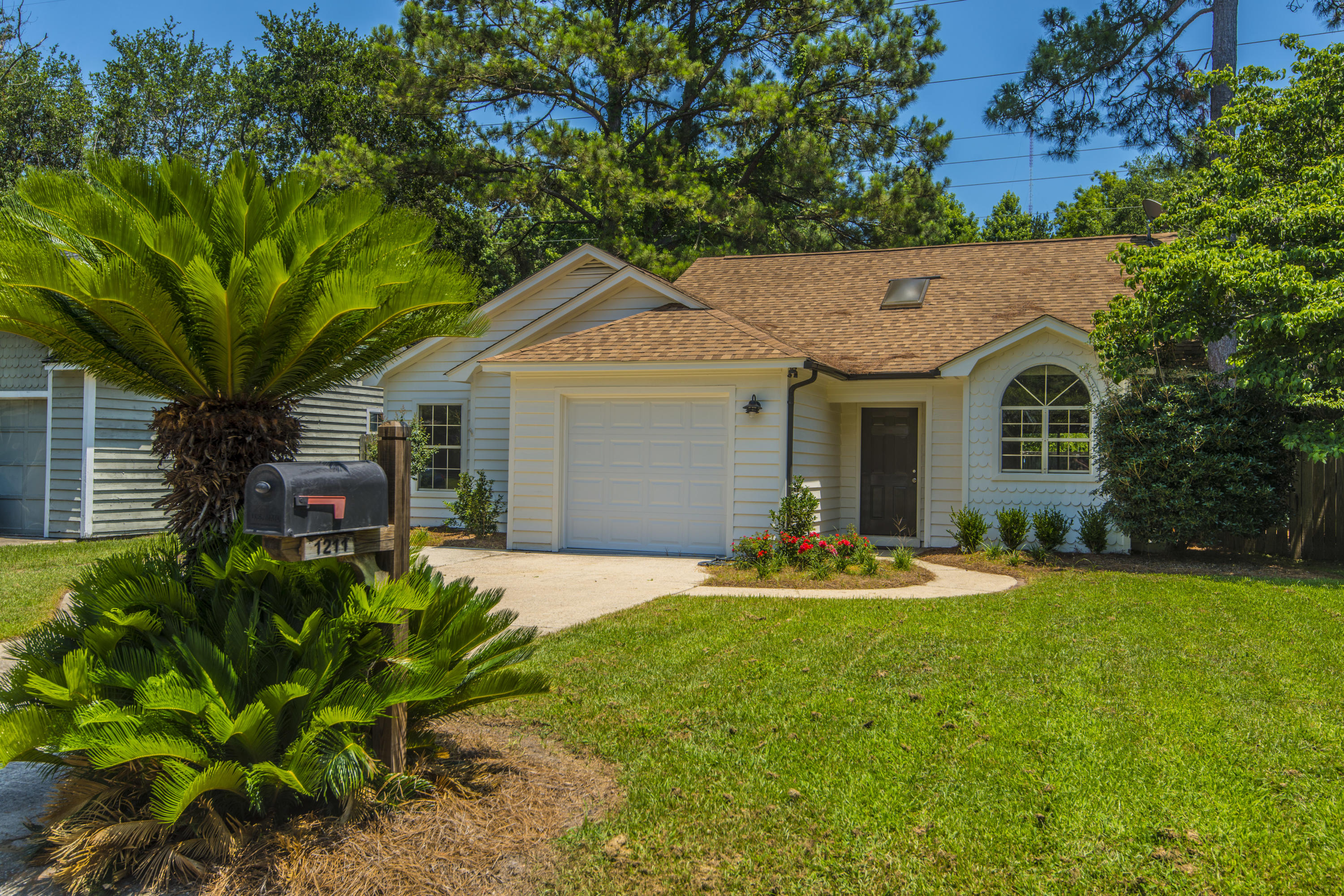1211 Llewellyn Road Mount Pleasant, SC 29464 - Photo 1 of 33 _DSC9205