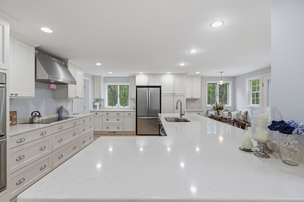 91 Green Road Bolton, MA 01740 - Photo 10 of 42 Gallery Image 10