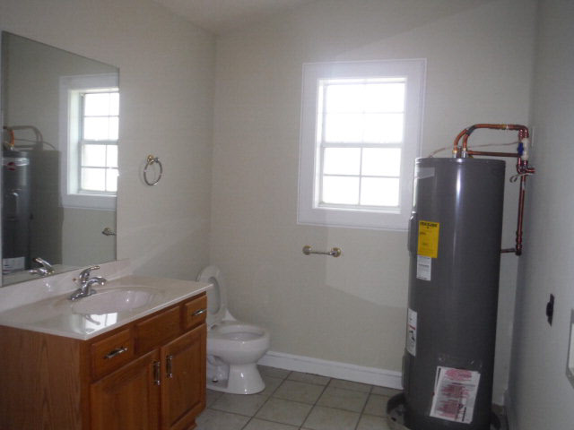 13103 5th Street Lillian, AL 36549 - Photo 19 of 37 Utility room