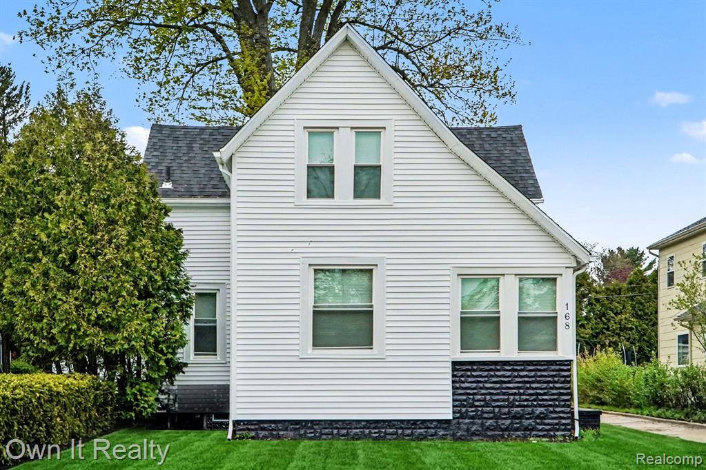 168 Kerby Road Grosse Pointe Farms, MI 48236 - Photo 1 of 36
