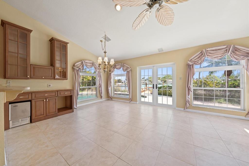 483 Harbor Drive North Indian Rocks Beach, FL 33785 - Photo 15 of 53