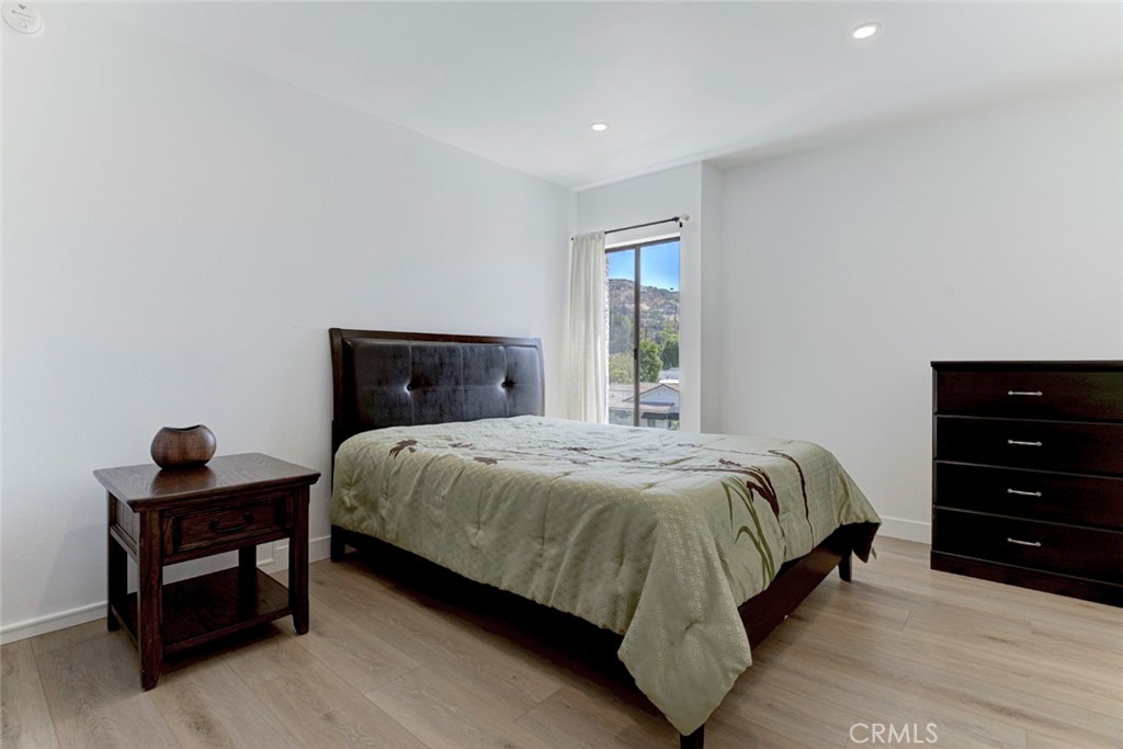1325 Valley View Road, Unit 301 Glendale, CA 91202 - Photo 27 of 43