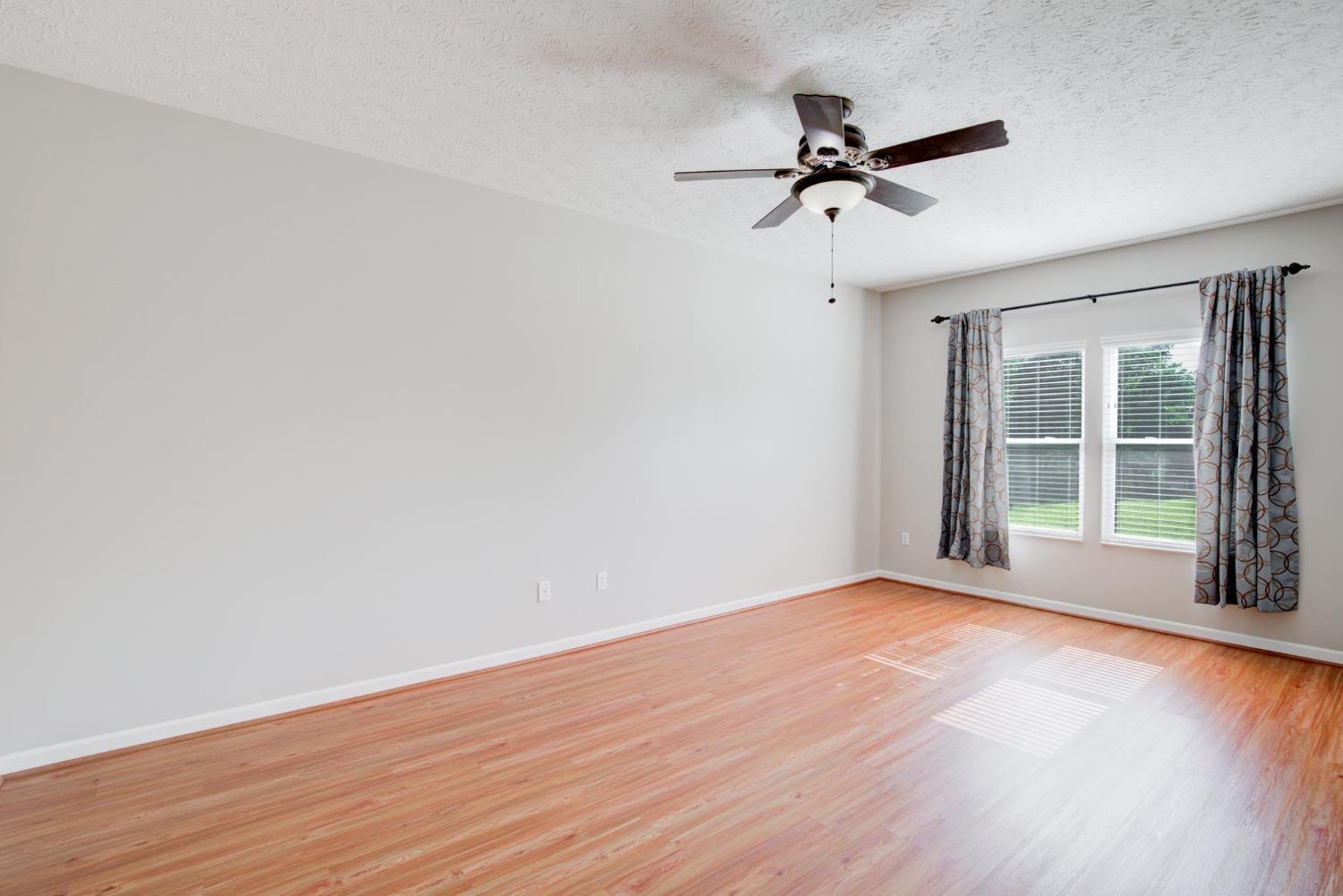 7284 Hunters Ridge Lane Cincinnati, OH 45247 - Photo 14 of 33 Gallery Image 14
