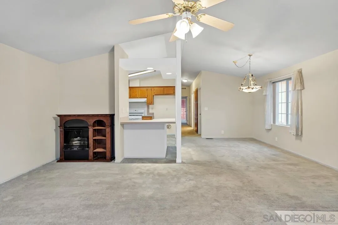 15935 Spring Oaks Road, Unit 2 El Cajon, CA 92021 - Photo 4 of 13 Gallery Image 4