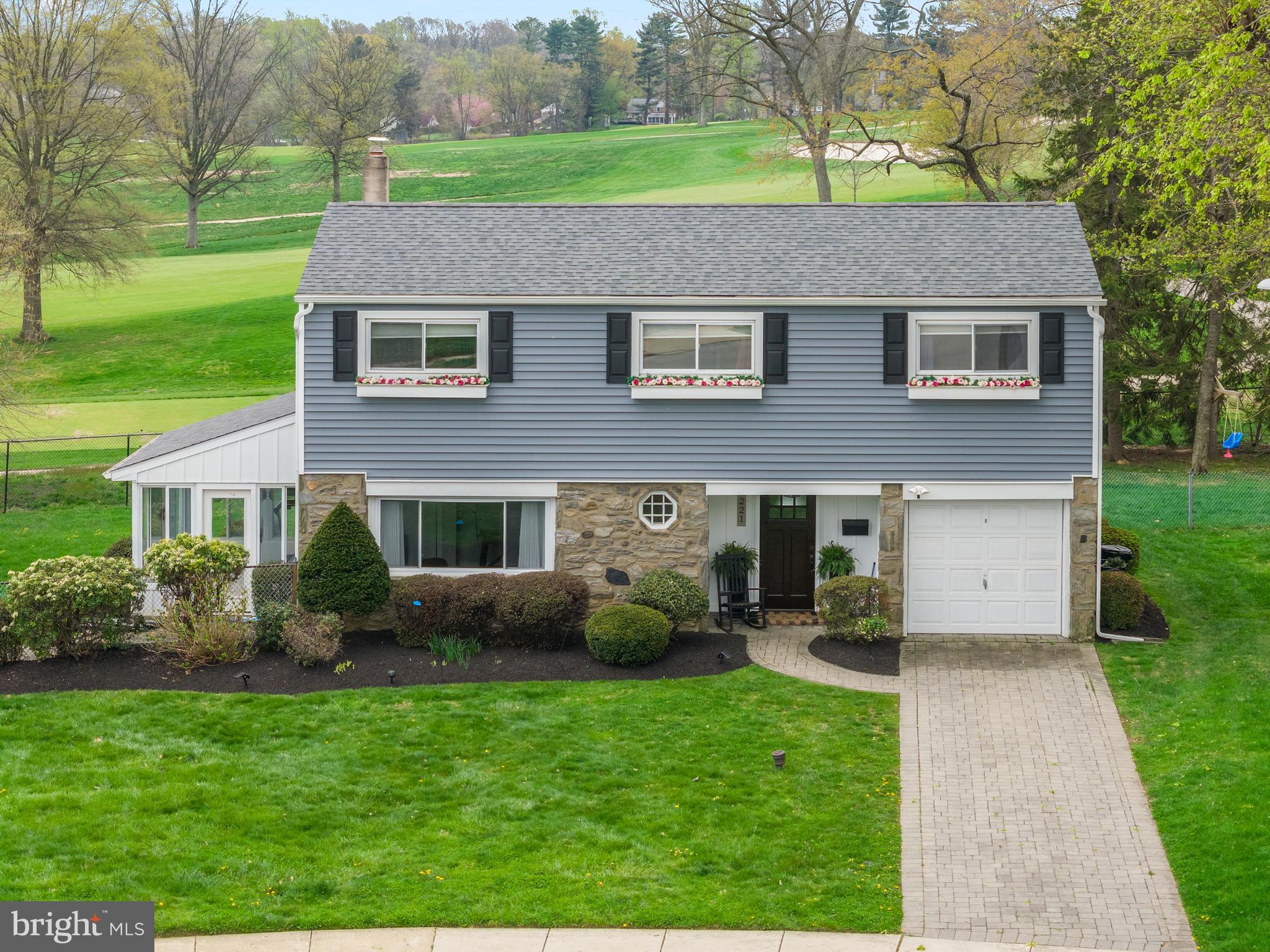 221 Hemlock Lane Springfield, PA 19064 - Photo 35 of 36