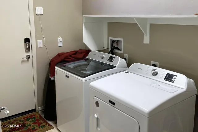 $2,095 | 2321 North Hidden Canyon Drive, Florence, AZ 85132