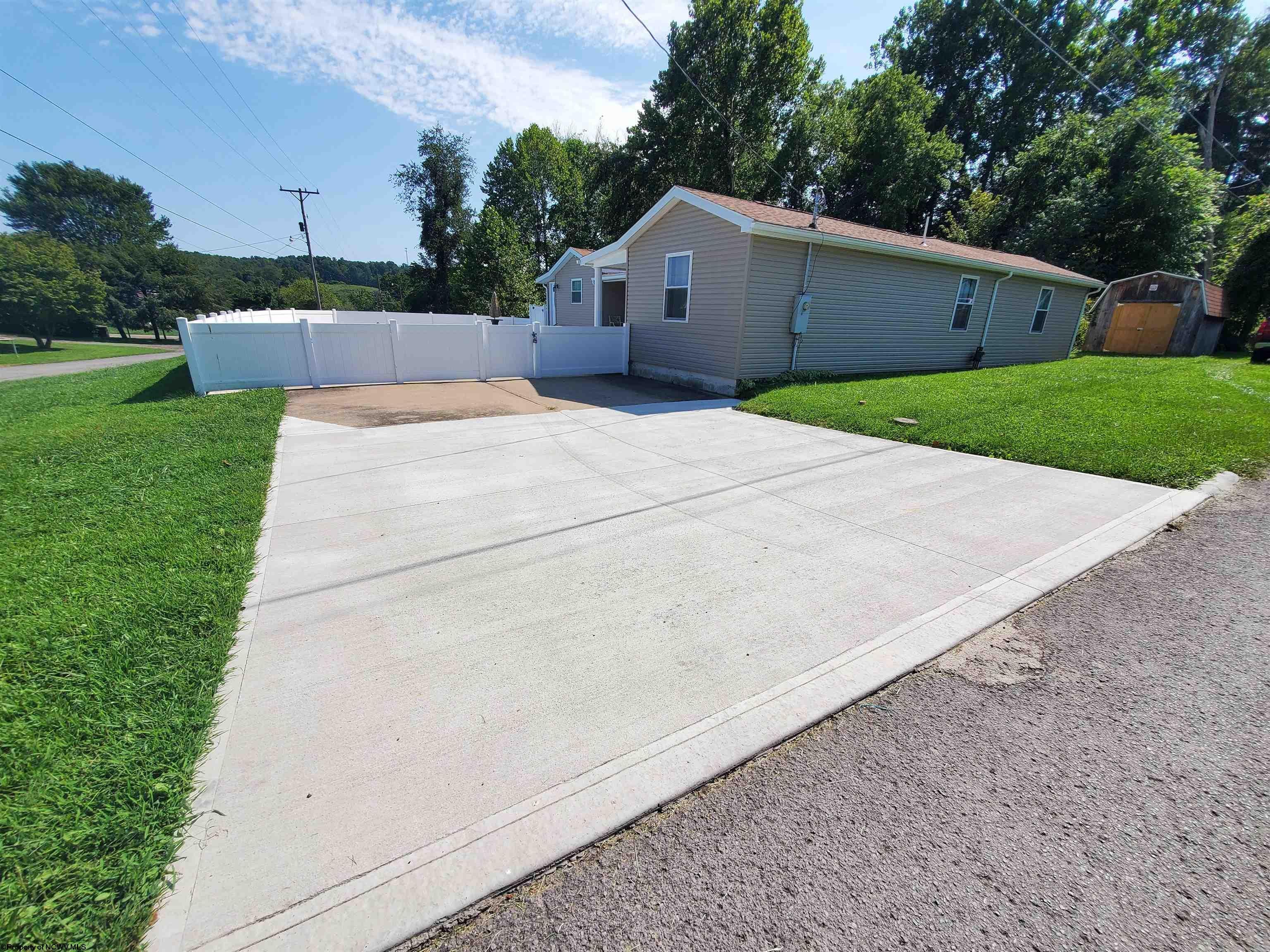 199 Phillips Avenue Rivesville, WV 26588 - Photo 11 of 37 Gallery Image 11