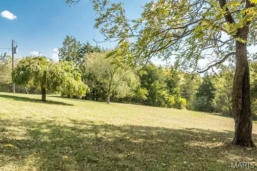 $450,000 | 25 Rolfes Lane, Winfield, MO 63389