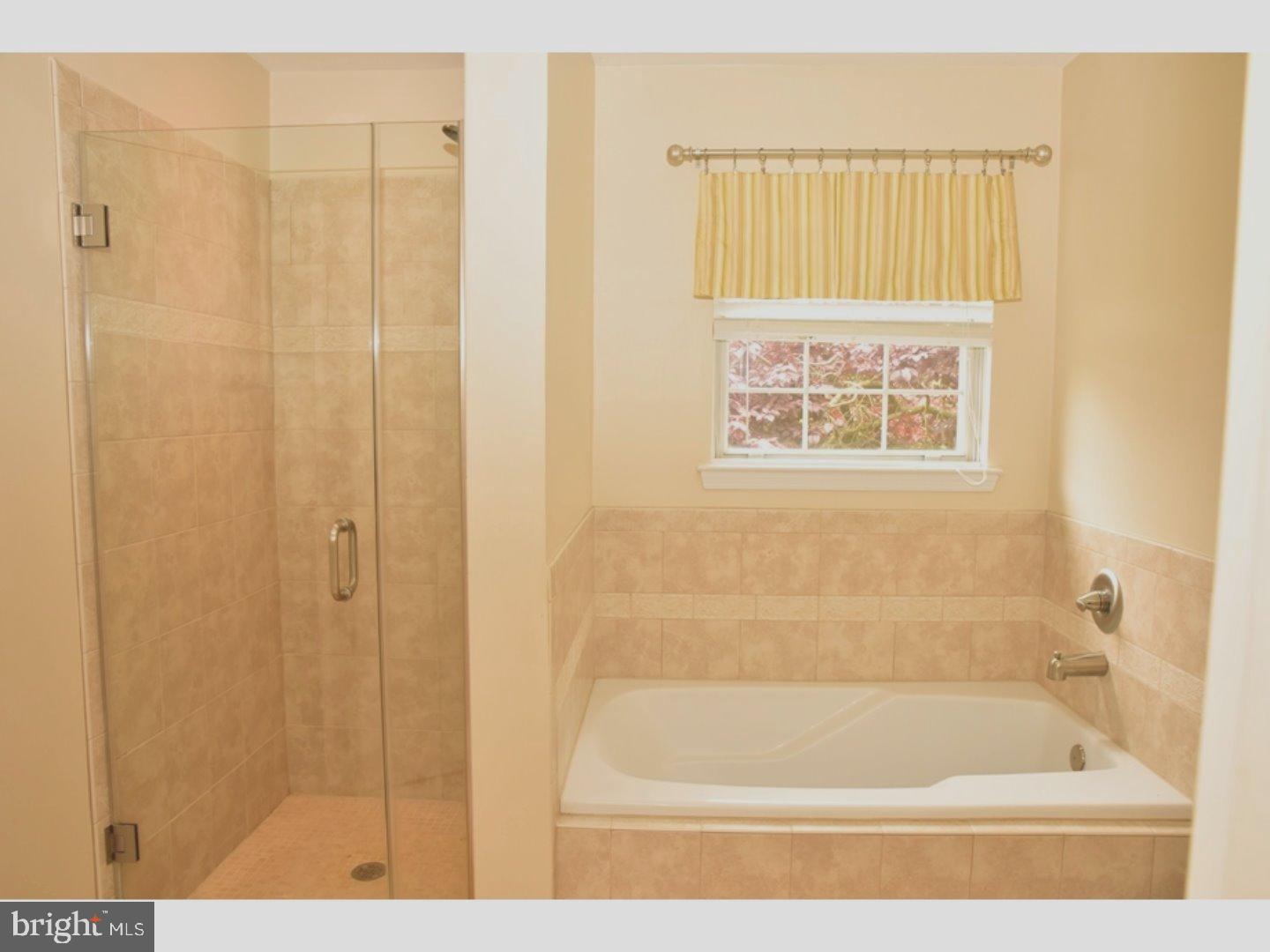 226 Aspen Road Yardley, PA 19067 - Photo 17 of 24 Bathroom