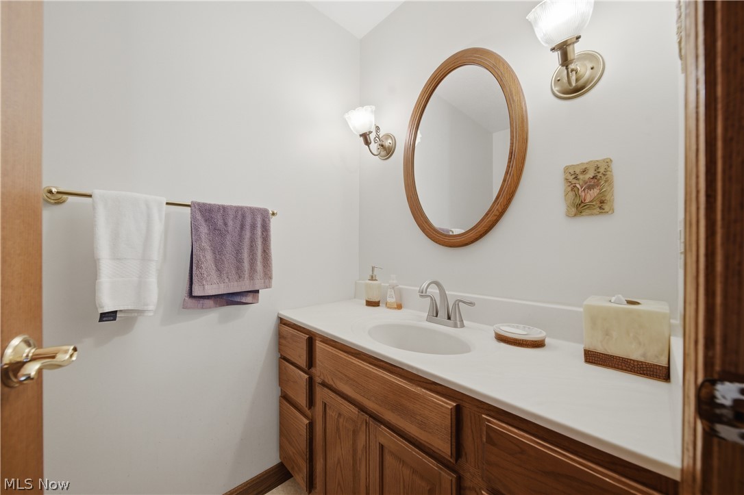 6118 Wiclif Road Northeast Canton, OH 44721 - Photo 22 of 48