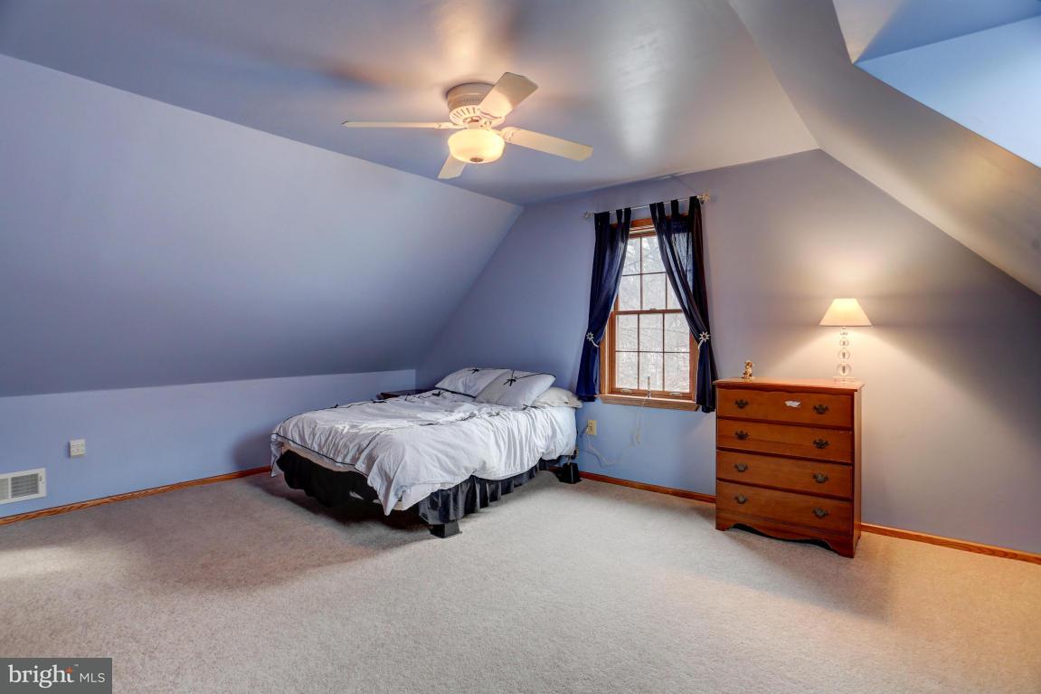 390 Greentree Road Elizabethtown, PA 17022 - Photo 23 of 33